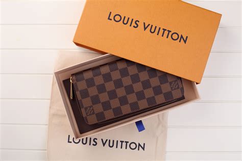 portafoglio louis vuitton colore originale|portafoglio louis vuitton uomo.